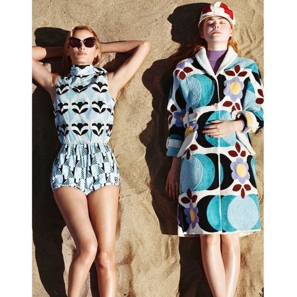 Miu Miu Pop-Print Bow-Back SS17 Runway Top / Size 36 / US 0 / Light Blue - Picture 2 of 15